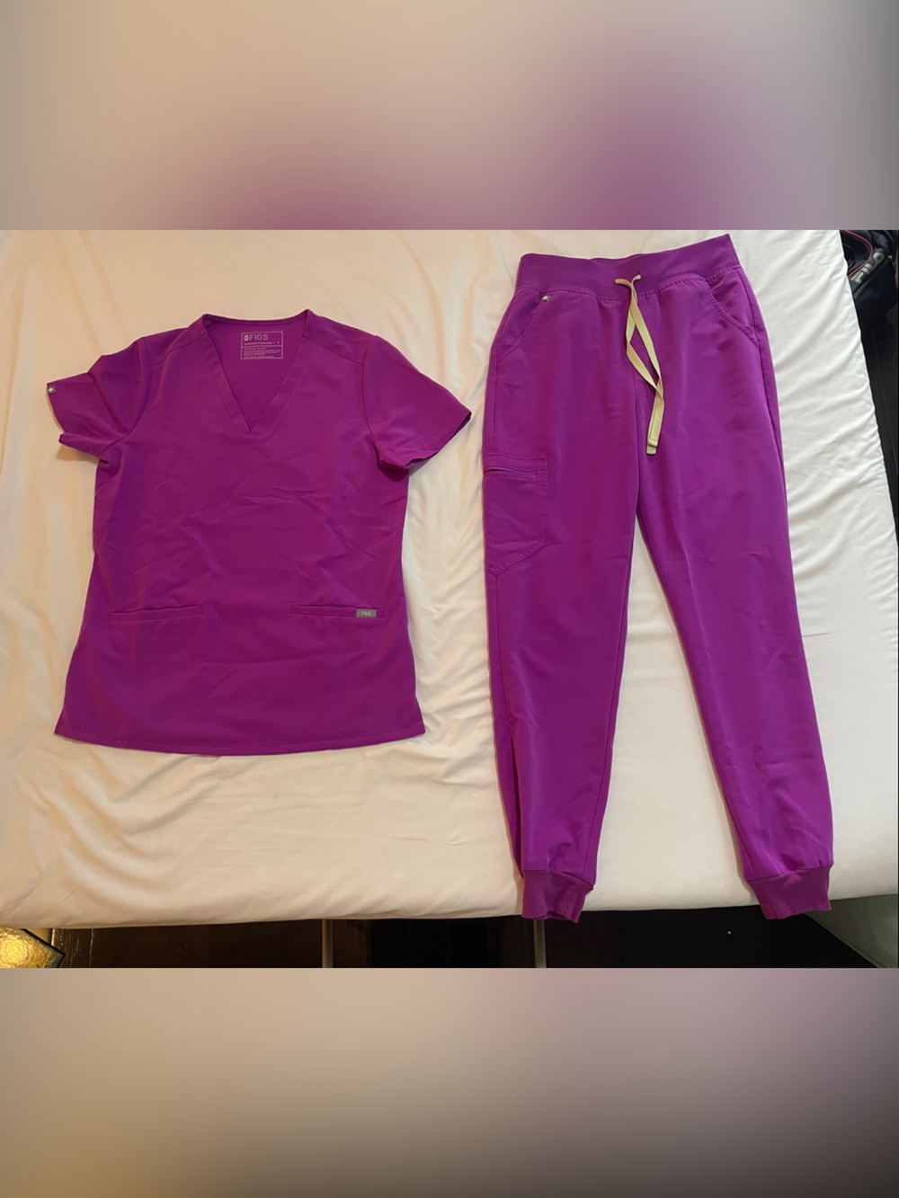 Purple Jolt Zamora™ High Waisted Jogger Scrub Pants & Casma™ 3 Pocket Scrub Top